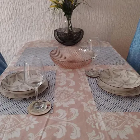 Sunshine Appartement Budva